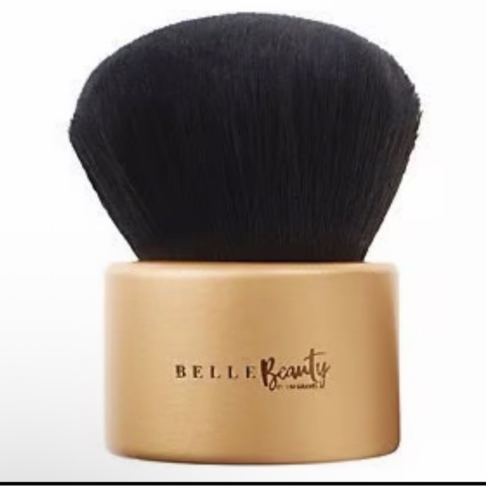 Belle beauty by Kim Gravel Kabuki brush